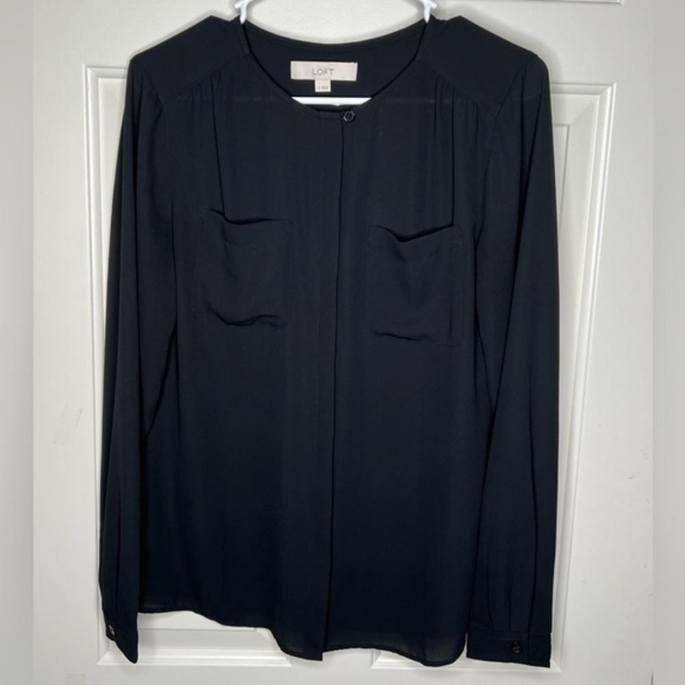 Ann Taylor Loft Black button down shirt, Small